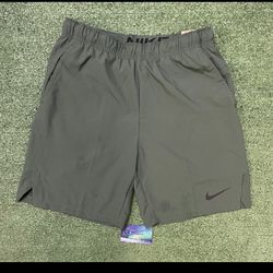 Nike flex woven green shorts