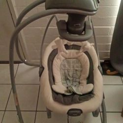 Graco Baby Swing 