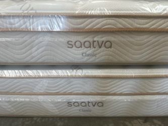 Queen Saatva 11" and 14" Pillow Top Mattress 