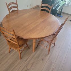 Round Wooden Table With 4 Chairs 