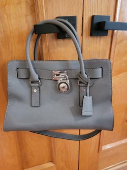 MK - Michael Kors Purse