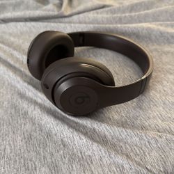 Brown beats studio pro 