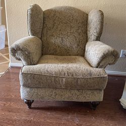 CHAIR, Very comfy . NON SMOKING