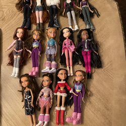 14 Bratz Dolls (good Condition)