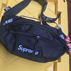 Supreme Fanny Pack 