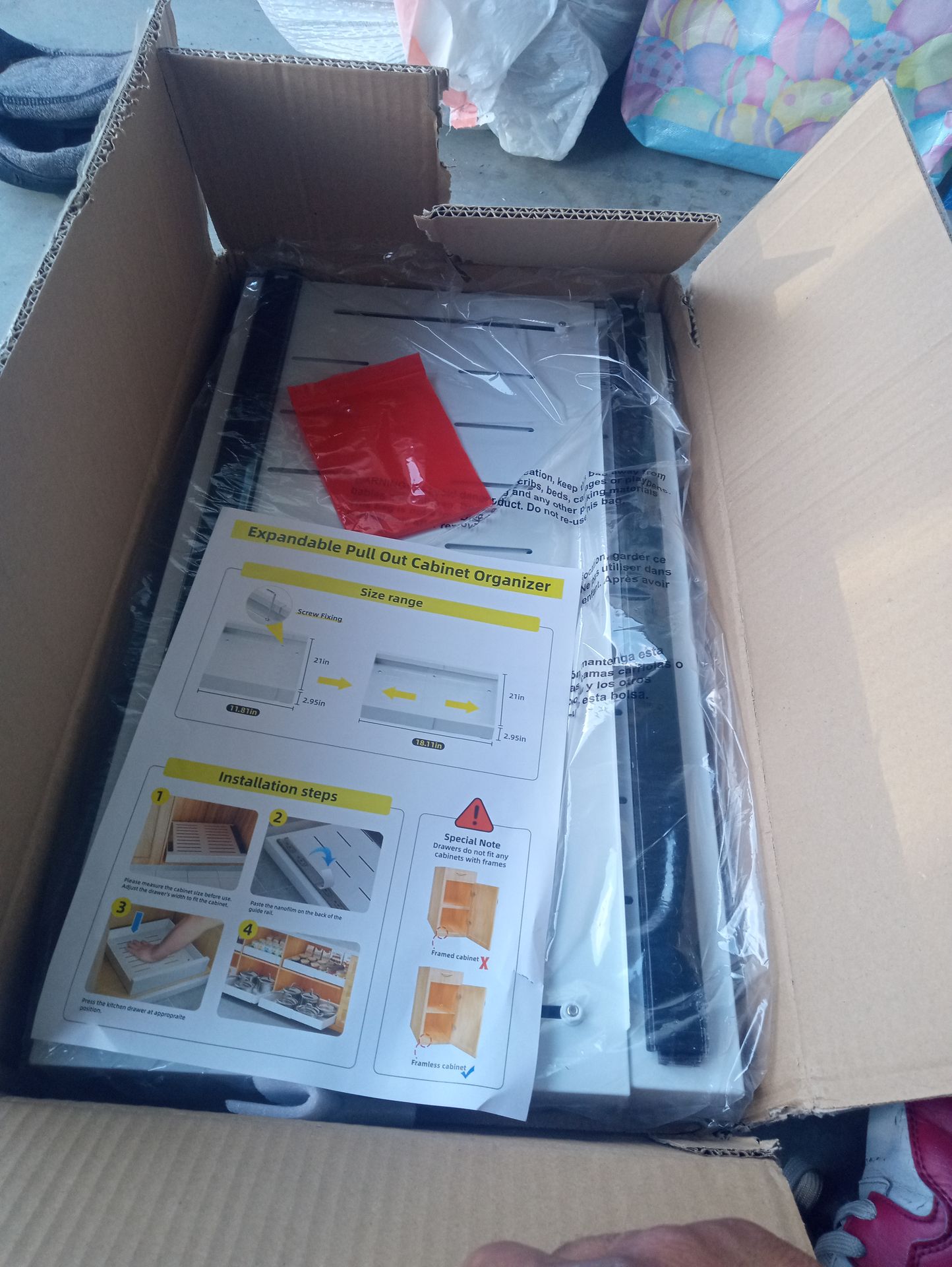 Pull out cabinet organizer