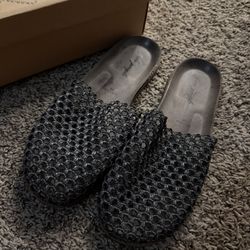 Free People - Grey Slides 