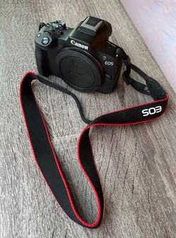 Photography Bundle - Canon EOS R50 Camera + Lenses, Lighting, & Accessories