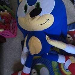 Giant Sonic 4ft Tall