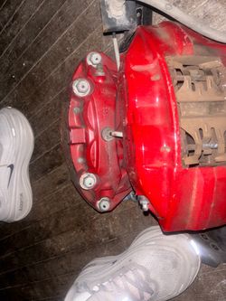 Infiniti q60s brake calipers