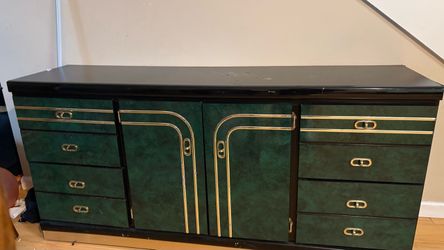 Green cabinet