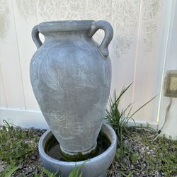 Garden Treasures Vase Fountain