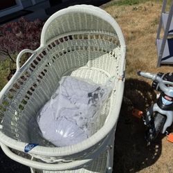Pottery barn Bassinet 