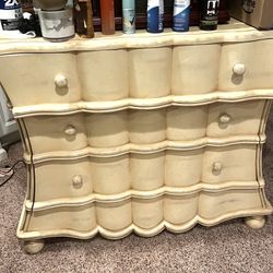 Moving sale