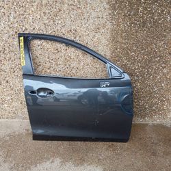 2017-18 Toyota Yaris Right Front Door Le Queda A Saion IA, Mazda 2 (Body Parts)