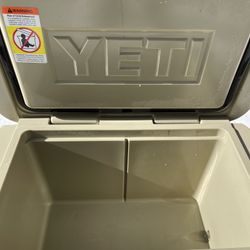Tan 45 Tundra Yeti Cooler