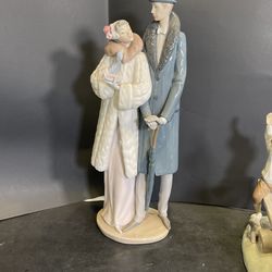 Lladro On The Town 1452 14 5/8”
