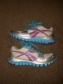 ⛦Reebok⛦ Women's Tennis Shoes Size 7