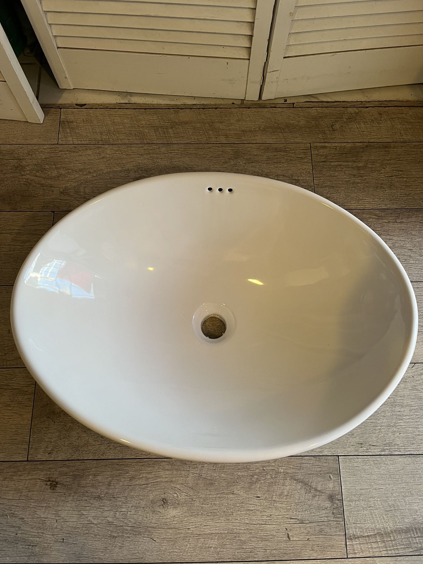 New Oval Ceramic Sink Above Counter Basin 