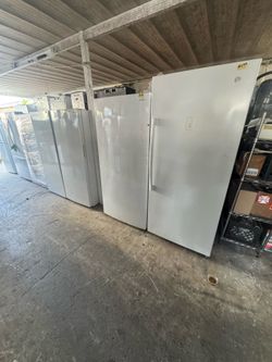 Upright freezer