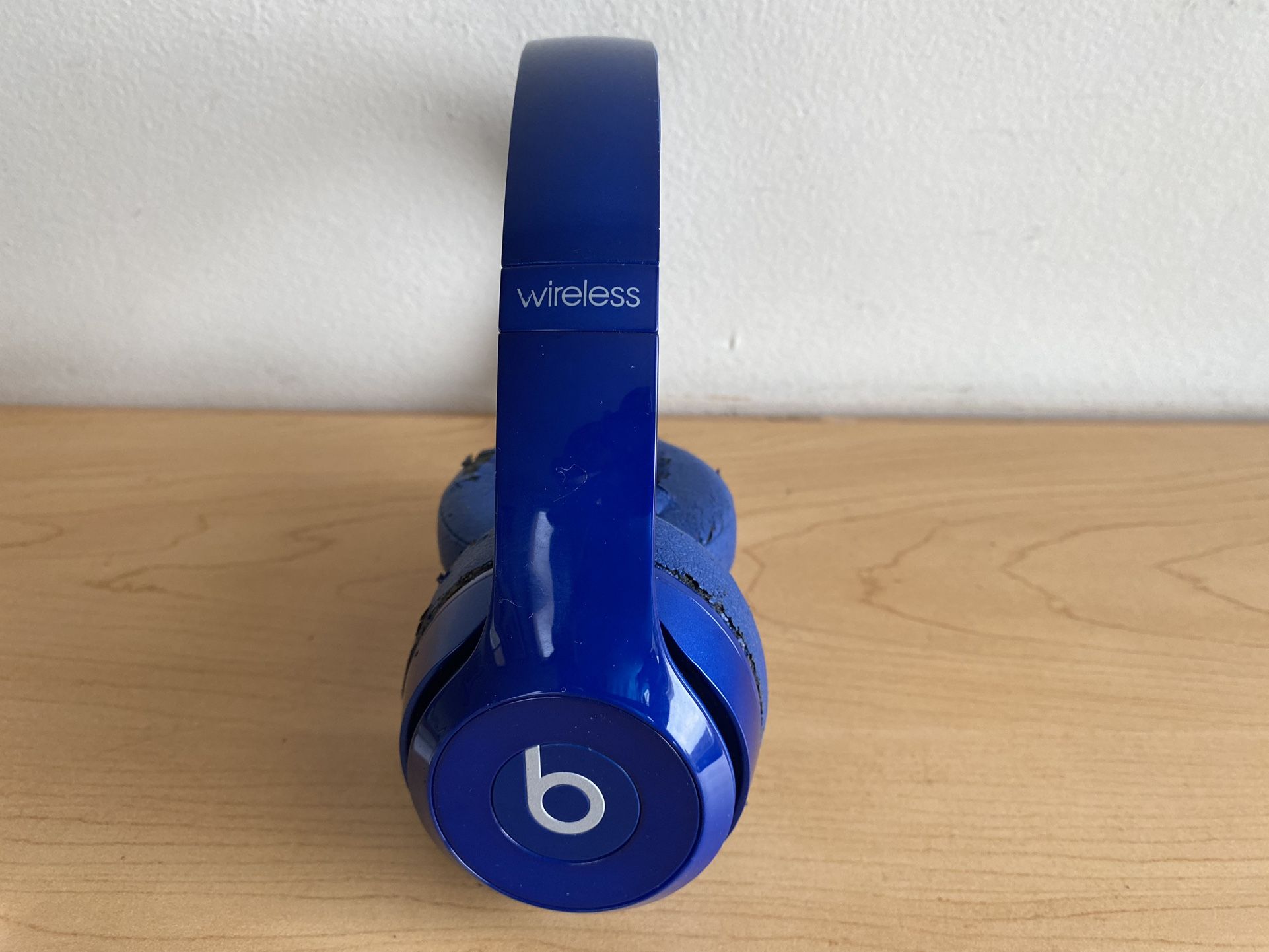 Beats Solo Wireless Headphones (Parts/Repair)