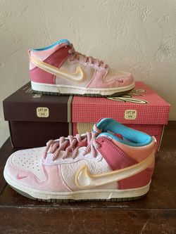 Nike SB Dunk Mid X Social Status 3.5 Men’s (5 Women’s)