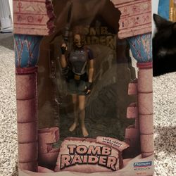 Vintage Tomb Raider Action Figure