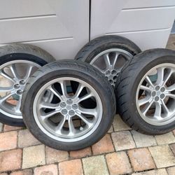 Dunlop Sportmax D423 Rear Tire