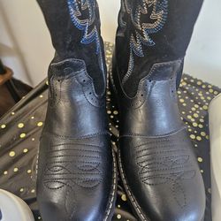 Men's Black Leather Boots.  New Size 10