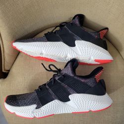 Adidas Prophere Core Black Solar Red, Size : 11.5 Men.  Excellent Condition. 