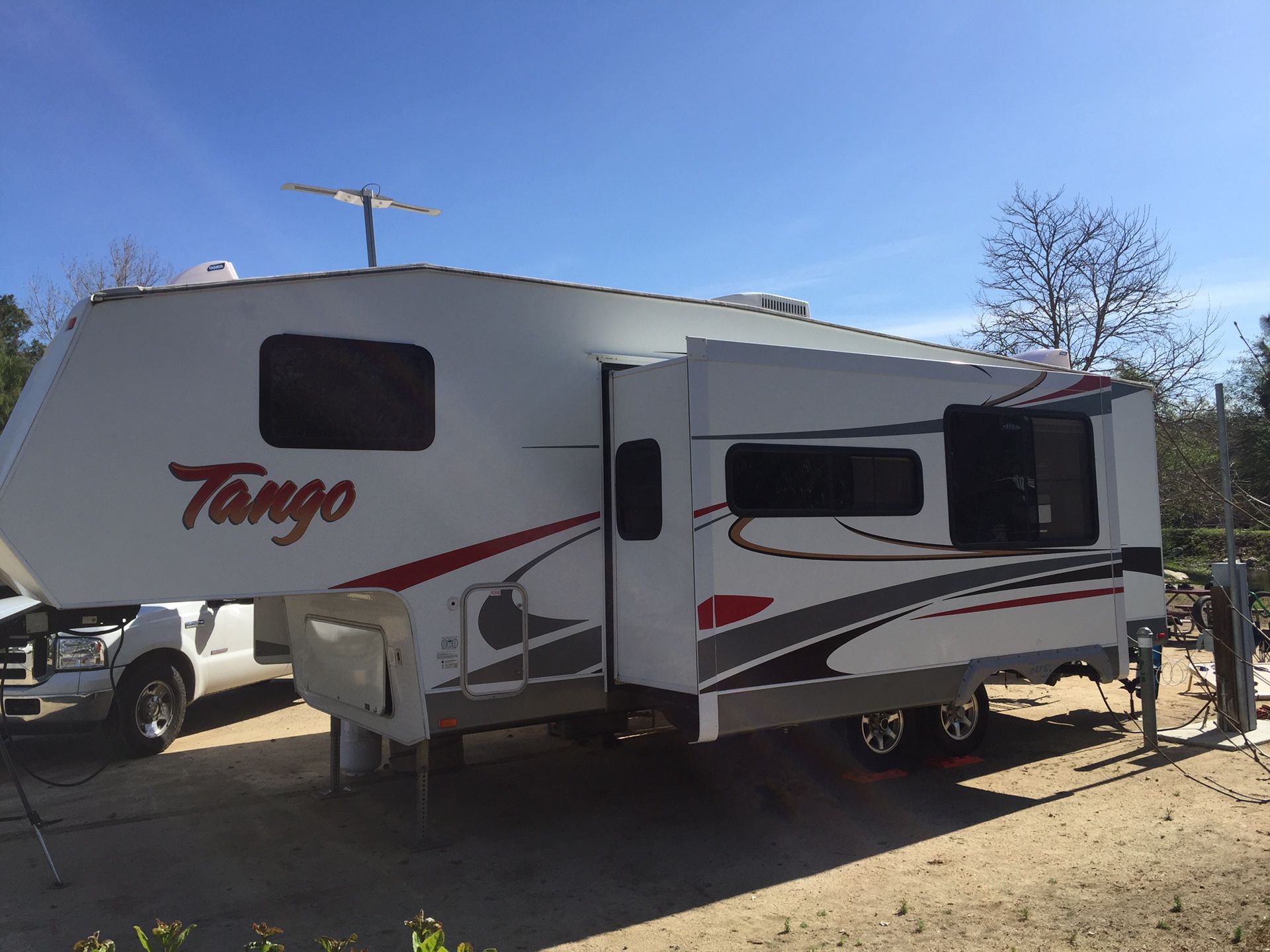 2007 tango travel trailer 28ft long by Pacific Coach Works - 5th wheel