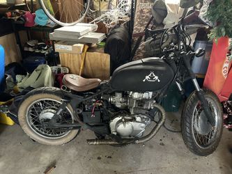 1981 Honda CM 500 frame