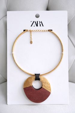 ZARA Gold Tone Torque Necklace Geometric Pendant Brown New Designer Accessories