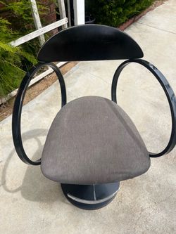 Swivel chair