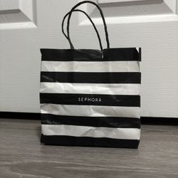 !!MYSTERY BAG!! *does NOT contain makeup*