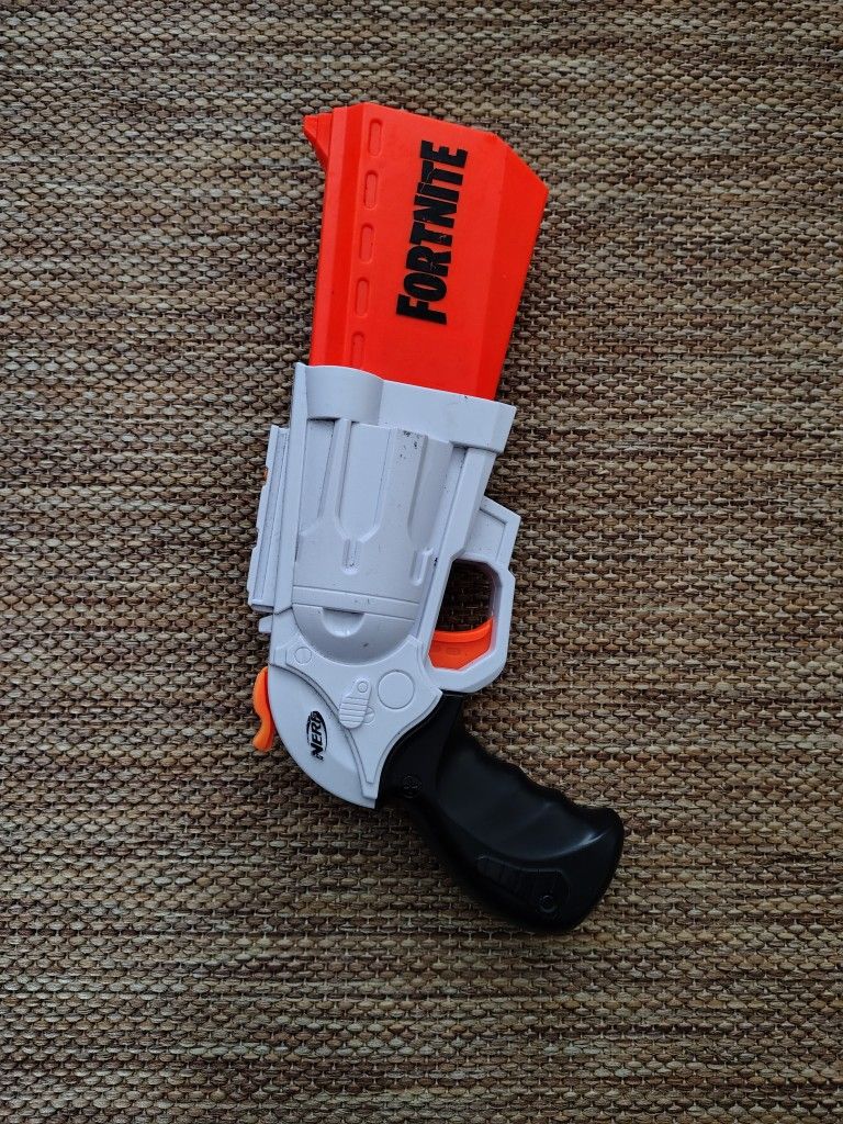 Nerf Fortnite Revolver