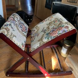 Foldable Rocking Footstool 