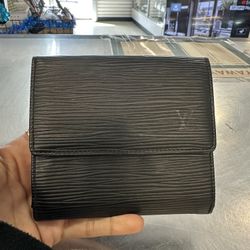 LOUIS VUITTON WALLET ( ‼️ASK FOR KASSY‼️)