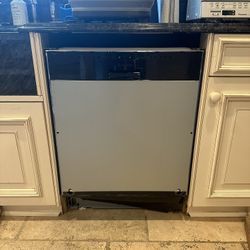 (New) Bosch 800 Series Panel Ready Dishwasher - ADA Compliant