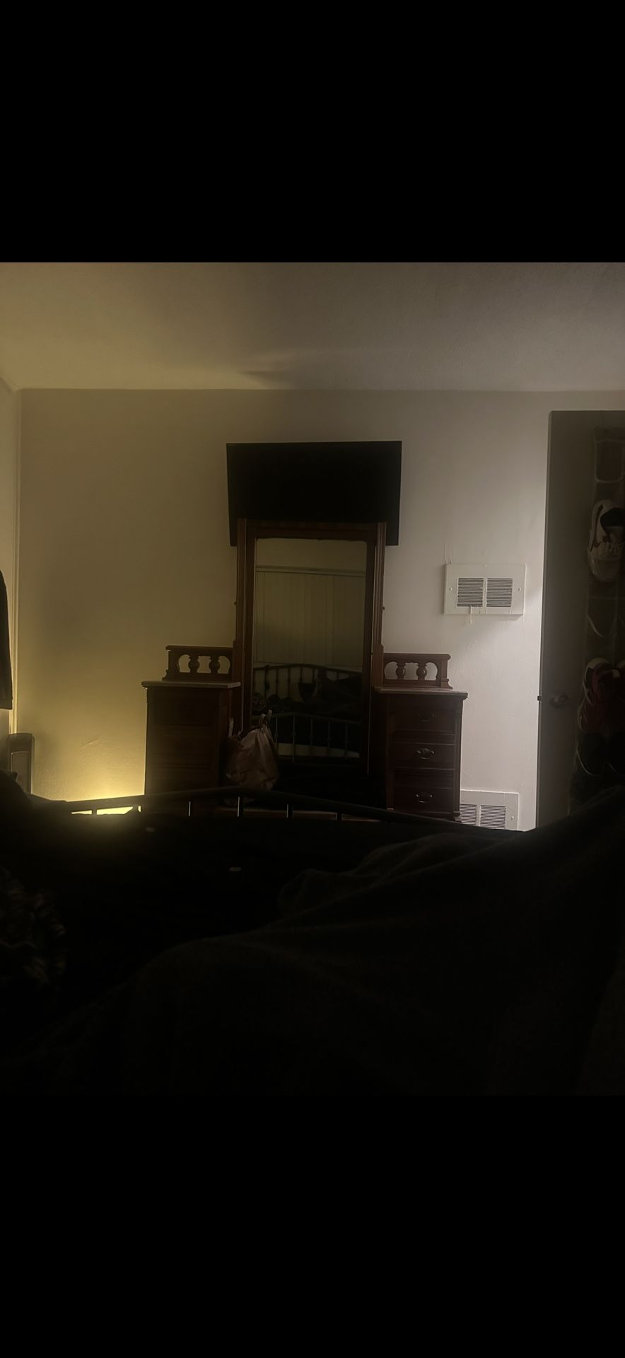 Vintage Mahogany Dresser With Mirror