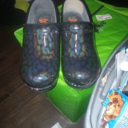Dansko Sz 9