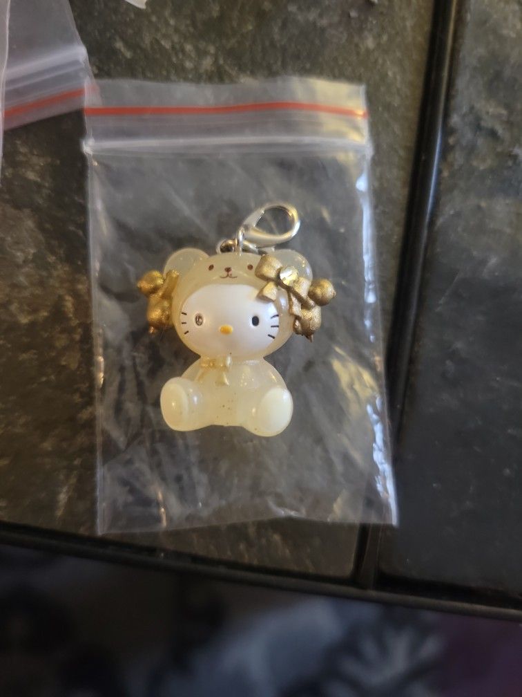 Hello Kitty Charm