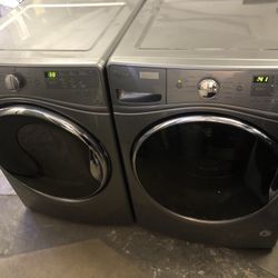Whirlpool Washer and Gas Dryer Set 