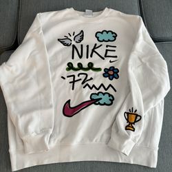 Nike sweater never worn - Size XL