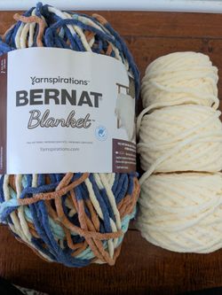 Bernat blanket yarn - mixed lot