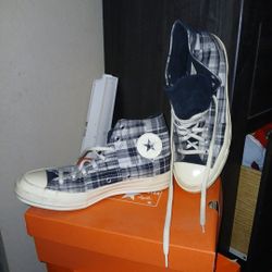 All Star Converse SIZE 10.5 Womans