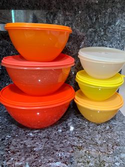 Tupperware Bowls