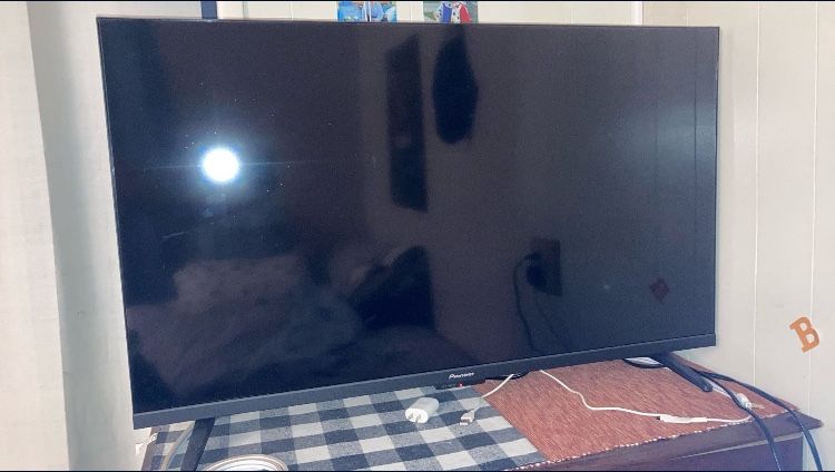 43” Pioneer Smart TV