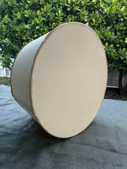 Lamp shade 22” perfect condition FREE