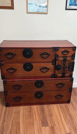 Japanese Tansu Chest with Drawers